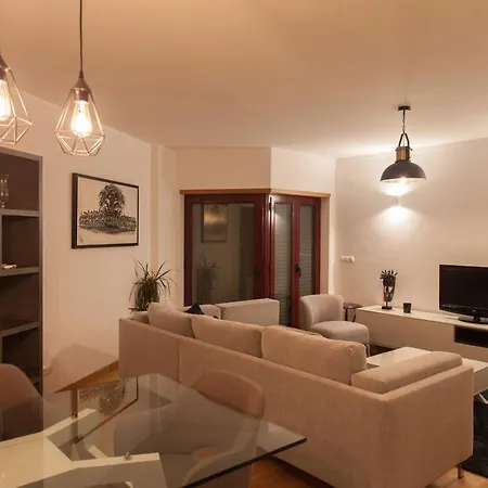 Flh Expo Cosy Family Flat Апартаменты *